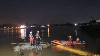 Edo Hilang Saat Cari Besi Tua Didasar Sungai