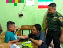 Berikan Semangat Kepada Peserta Sunatan Massal, Pj Bupati Bachyuni Berikan Uang Saku. 