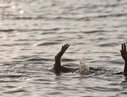 Hendak mengambil bambu hanyut, seorang kakek tenggelam di Sungai Merangin