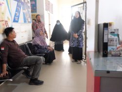 Sidak, Bachyuni Temui Kapus Kebon IX Ketahuan Tak Masuk Kantor Saat Jam Kerja.