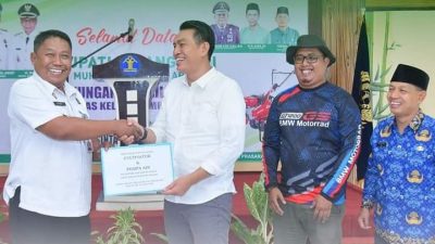 Bupati Fadhil Serahkan Alsintan Kepada Kelompok Tani Karya Mulya Lapas II B Muarabulian