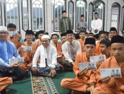 Pj Bupati Bachyuni Dan Sekda Budhi Dampingi Gubernur Safari Subuh di Masjid Sekernan
