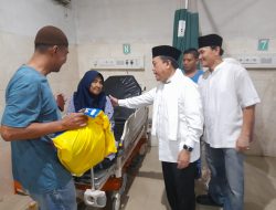 Malam Takbiran, Al Haris Kunjungi Pasien RS. Raden Mataher