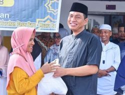 Bupati Fadhil Arief Saksikan Pemotongan Hewan Qurban dan Do’a bersama Masyarakat PKDP Batanghari