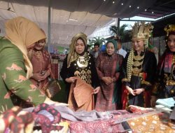 Habibah Najmi Hadiri Peringatan HUT Ke-44 Dewan Kerajinan Nasional Provinsi Jambi