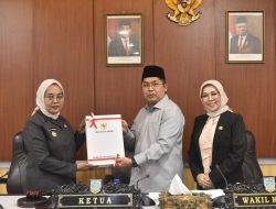 Pj Wali Kota Jambi Teken MoU KUA-PPAS 2025 dan Sampaikan Rancangan KUA-PPAS Perubahan 2024
