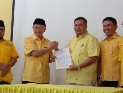 Golkar Serahkan SK Pimpinan DPRD se-Provinsi Jambi
