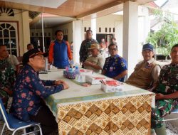 Penjabat Bupati Muaro Jambi Drs. Raden Najmi Kunjungi Posko Penanganan Kebakaran Hutan dan Lahan.