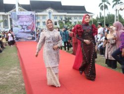Hj. Hesti Haris Imbau Pengrajin Jambi Urus HAKI