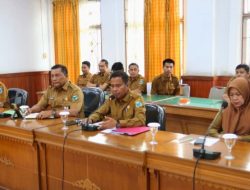 Sekwan Muhammad Ali Pimpin Rapat Evaluasi Pegawai Sekretariat DPRD Batanghari