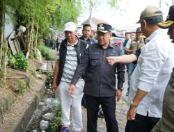 H. Kasiono Wakili Ketua DPRD Kota Jambi dalam Kegiatan Karya Bakti Gerakan Jum’at Bersih Korem 042/Gapu