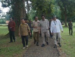 Jun Mahir Dampingi Kunjungan kerja Wakil Menteri Kehutanan RI bapak Sulaiman umar ke Candi Muaro Jambi