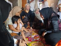 Ketua TP PKK Muaro Jambi Ririn Novianty,SE Salurkan bantuan kepada warga miskin ekstrim di Kec. Taman Rajo