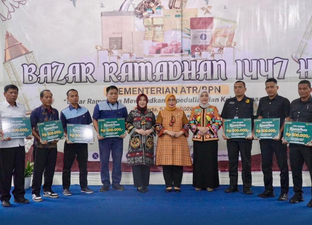 ATR/BPN Salurkan Santunan untuk Pegawai dalam Bazar Ramadan