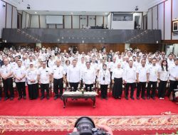 HUT DKI Jakarta ke-499, ATR/BPN Serahkan 499 Sertipikat Aset Pemprov