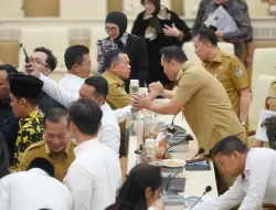Al Haris Perjuangkan Status PPPK di Raker Komisi II DPR RI