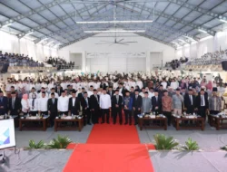 Menteri Nusron Serahkan 1.029 Sertipikat Wakaf, Dorong Percepatan