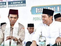 Fadhil Arief Dampingi UAS pada Tabligh Akbar Tahun Baru Islam 1448 H