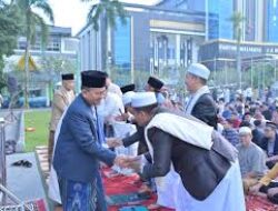 Salat Iduladha di Kantor Wali Kota Jambi Dipadati Jamaah
